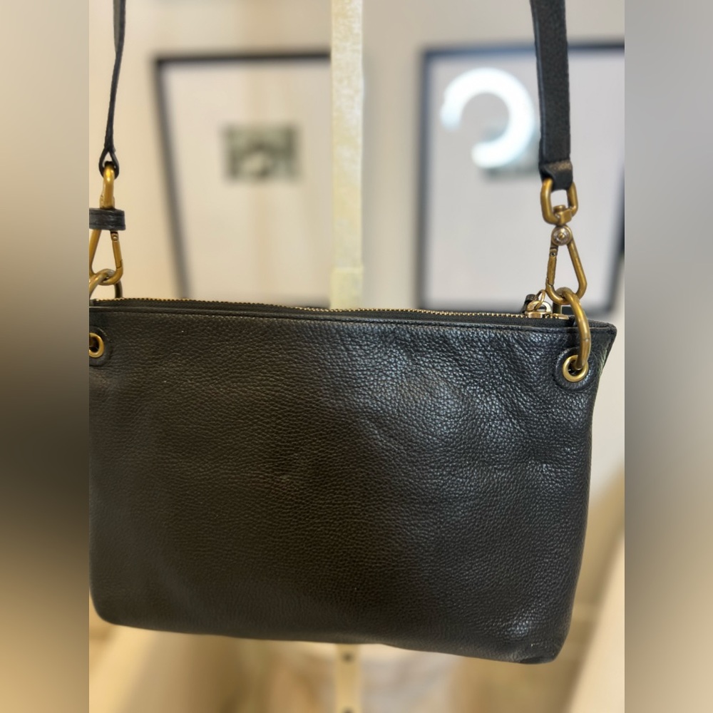 Henri Bendel Black Leather Crossbody with gold hardware - Picture 5 of 8